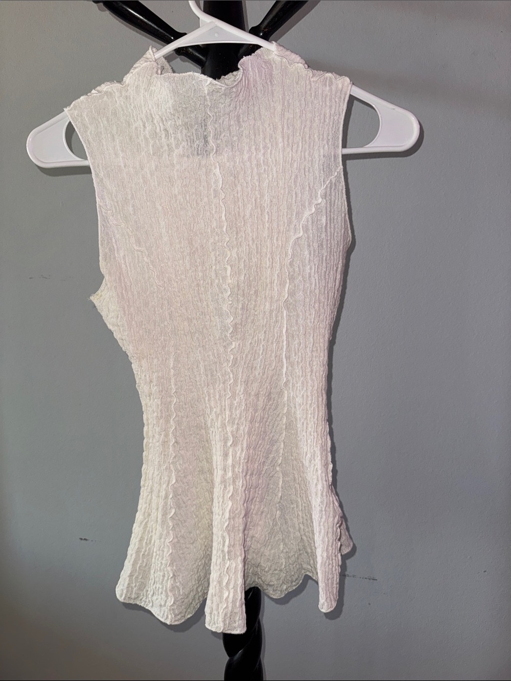 Divided White Sleeveless Crinkle Mock Neck Top 4.1T